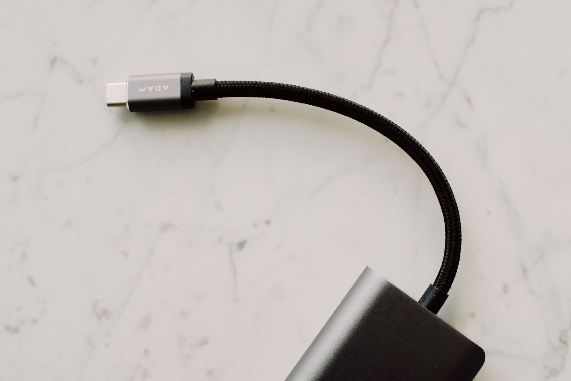 usb-c cable laptop monitor