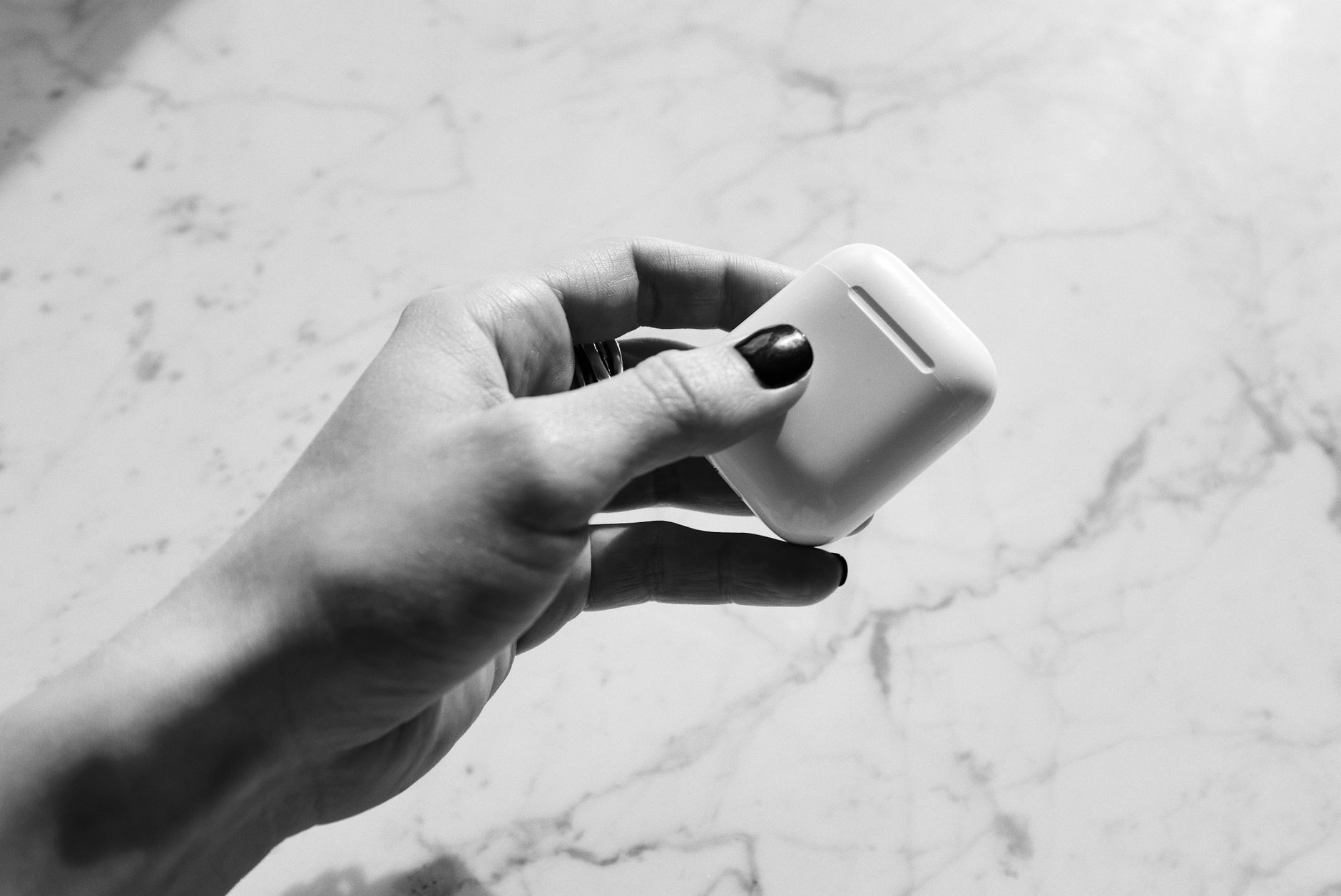 smart ring charging case
