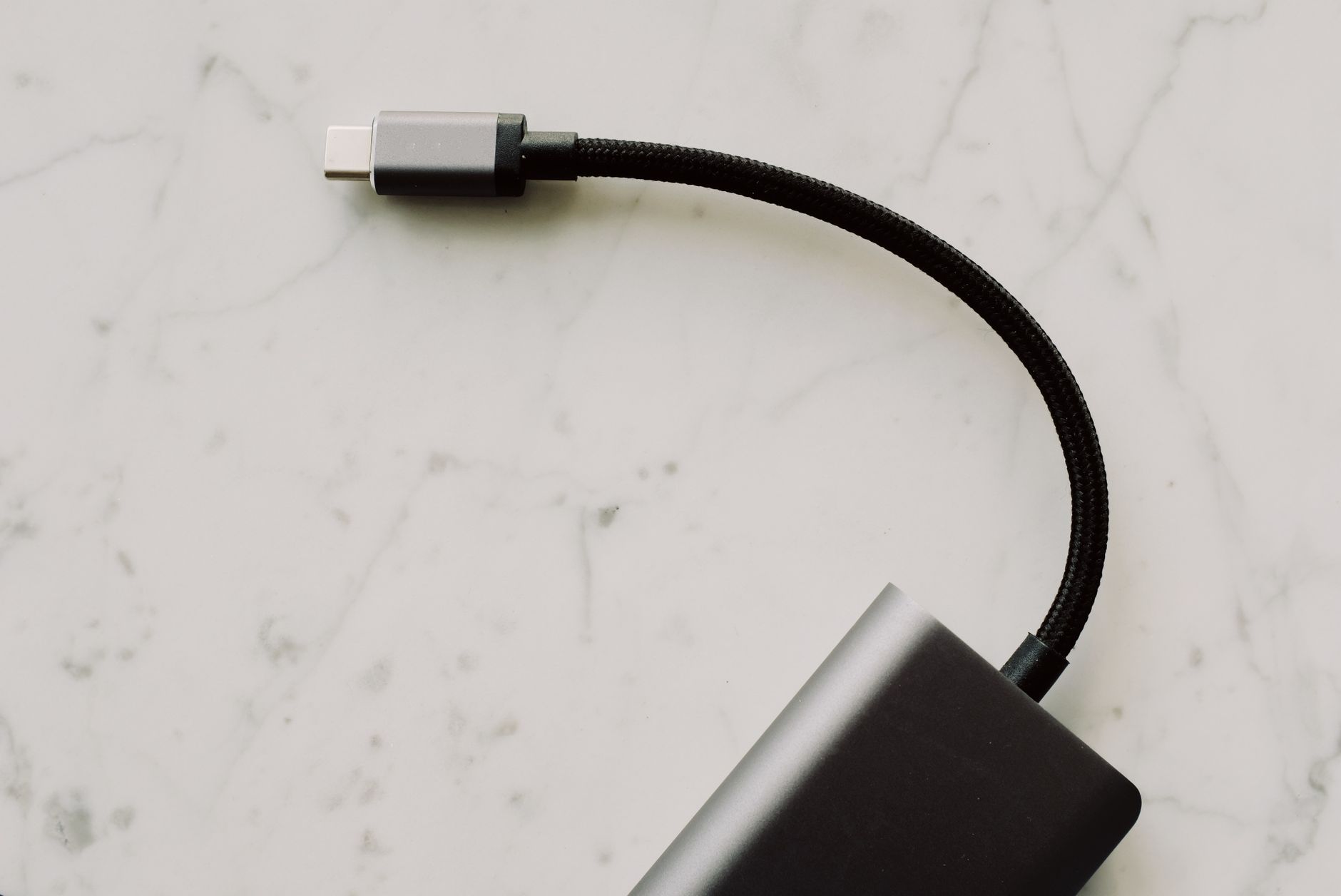 usb c cable e marker chip detail